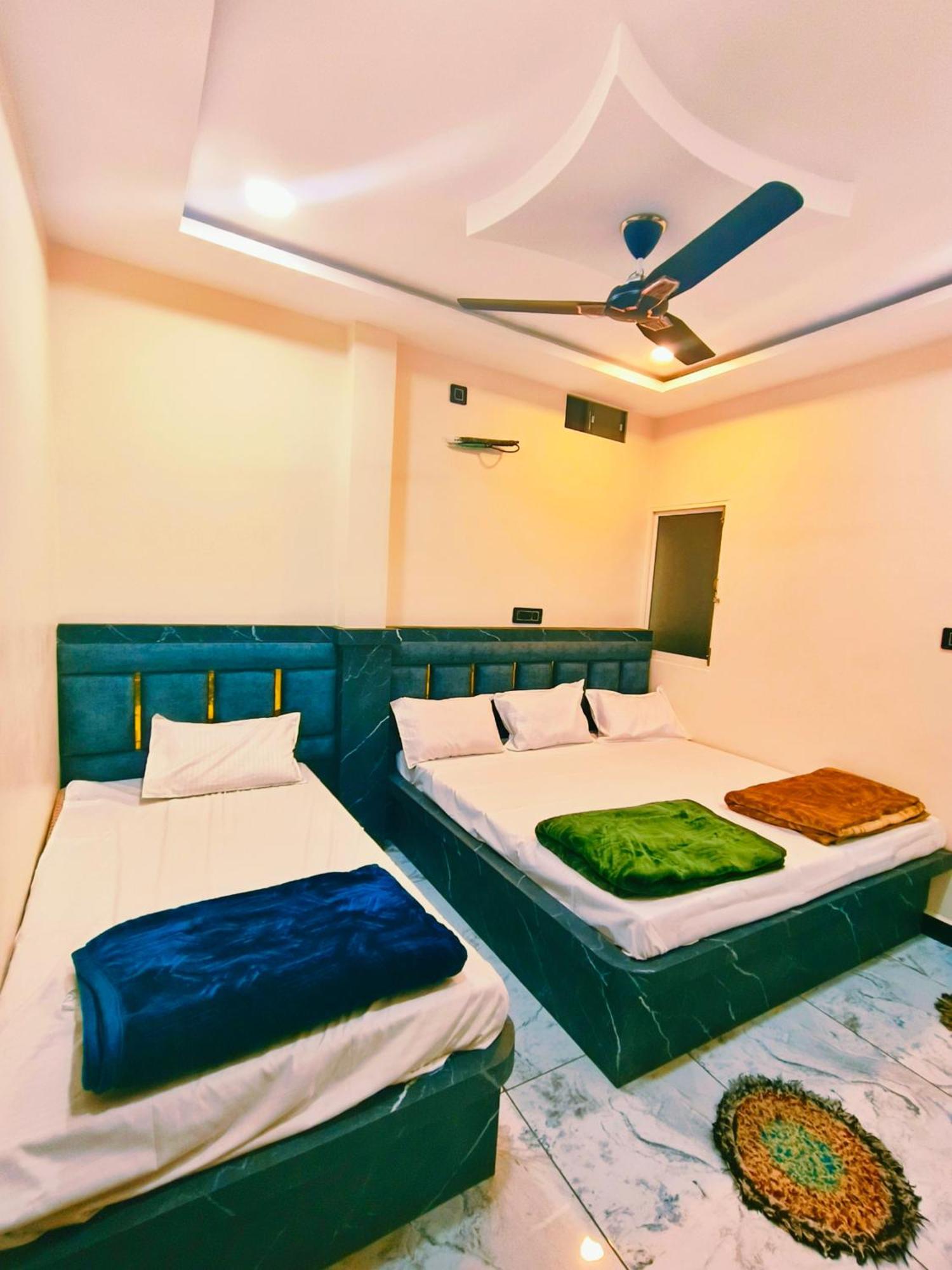 Hotel Shiv Gouri Palace Ujjain Exterior foto